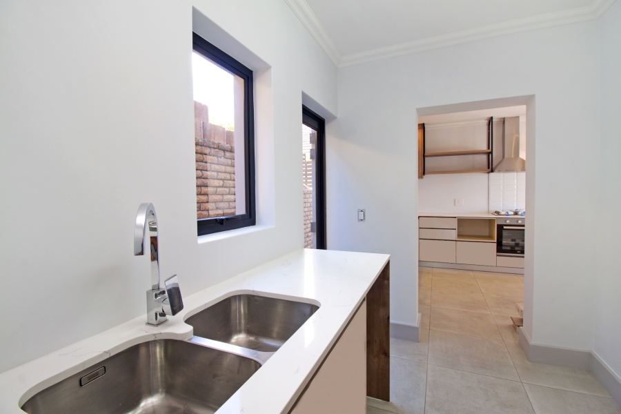 4 Bedroom Property for Sale in Fish Hoek Western Cape